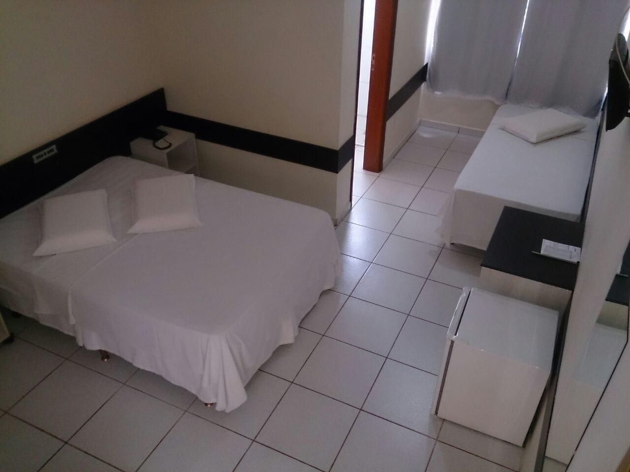 Ferian Plaza Hotel Itapira Eksteriør billede